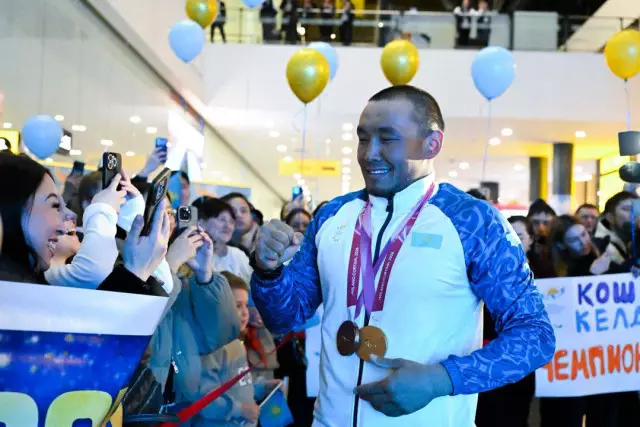 Паралимпиада чемпионы Ербол Хамитовке Астанадан екі бөлмелі пәтер сыйға берілді