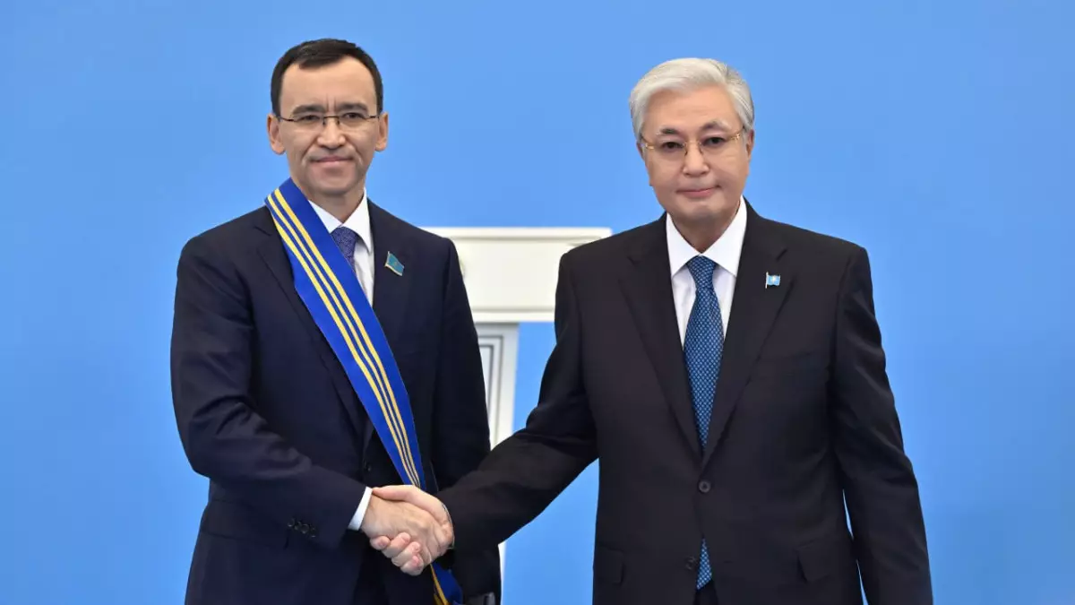 Тоқаев бір топ азаматты мемлекеттік наградамен марапаттады