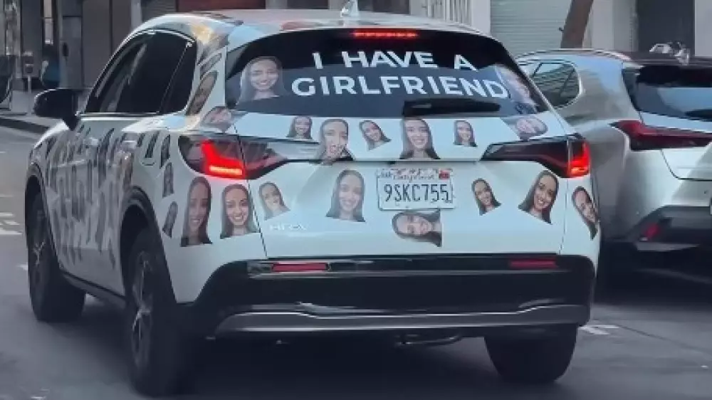Водитель из США убедительно дал понять, что у него есть девушка