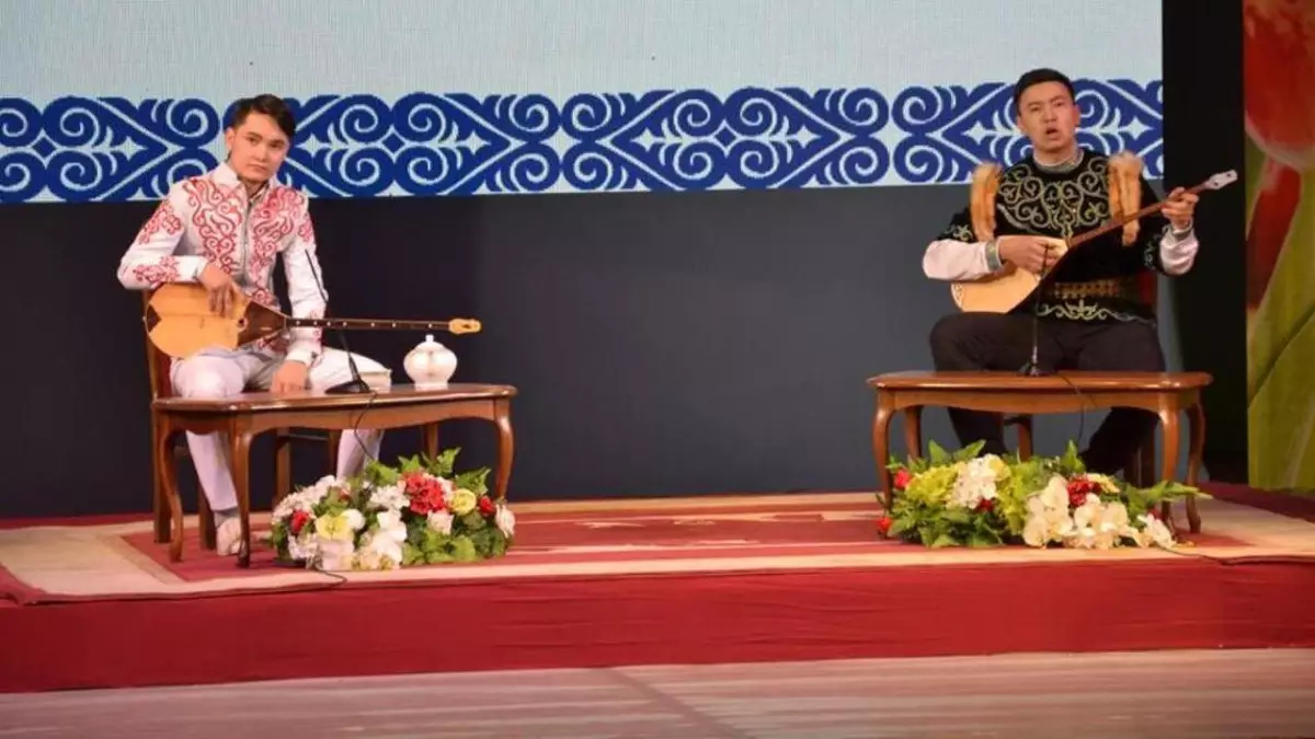 14 молодых акынов сразятся в словесном поединке в Астане