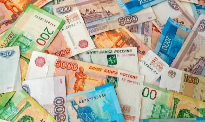 Как дешёвый рубль влияет на стоимость продуктов и инфляцию в Казахстане