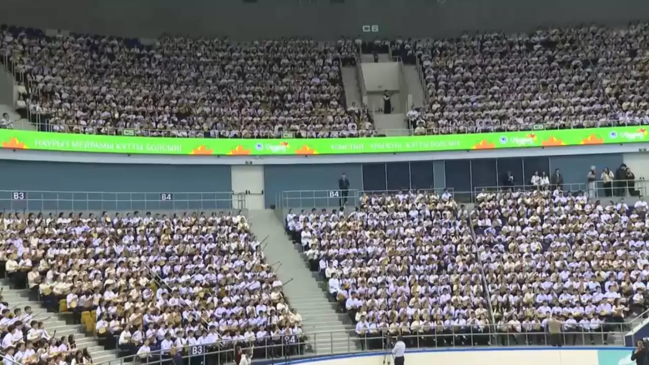 11 мың жас домбырашы Қазақстан рекордын жаңартты