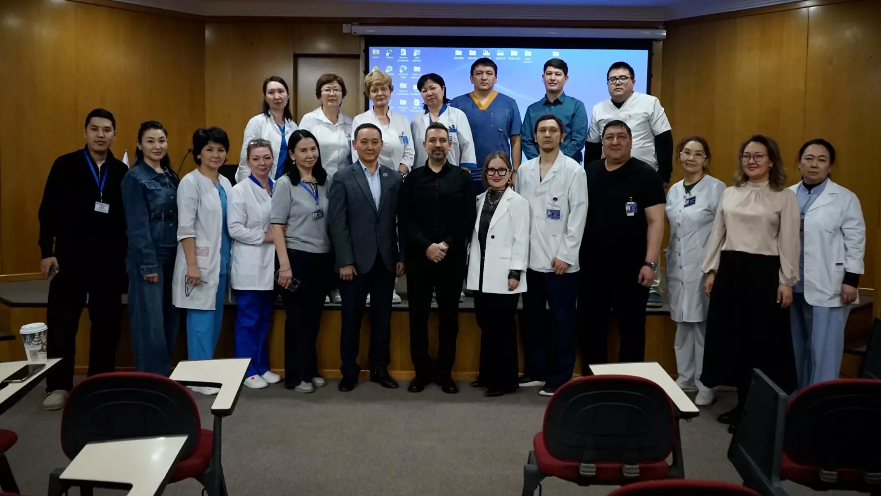 Жезқазған медициналық орталығына Түркиядан әлемге танымал нейрохирург келді