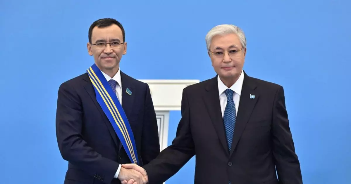   Мемлекет басшысы бір топ азаматқа мемлекеттік наградалар табыстады   