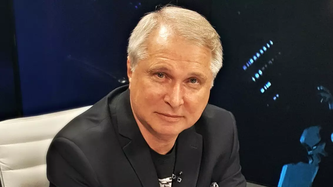 «Нужно, чтобы бегали данные, а не люди» — эксперт о цифровой реформе Токаева