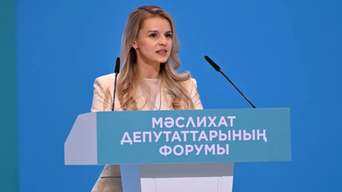 Президент прав: от работы маслихатов во многом зависят развитие регионов, качество жизни людей и доверие к власти, – депутат Елена Семидоцких.