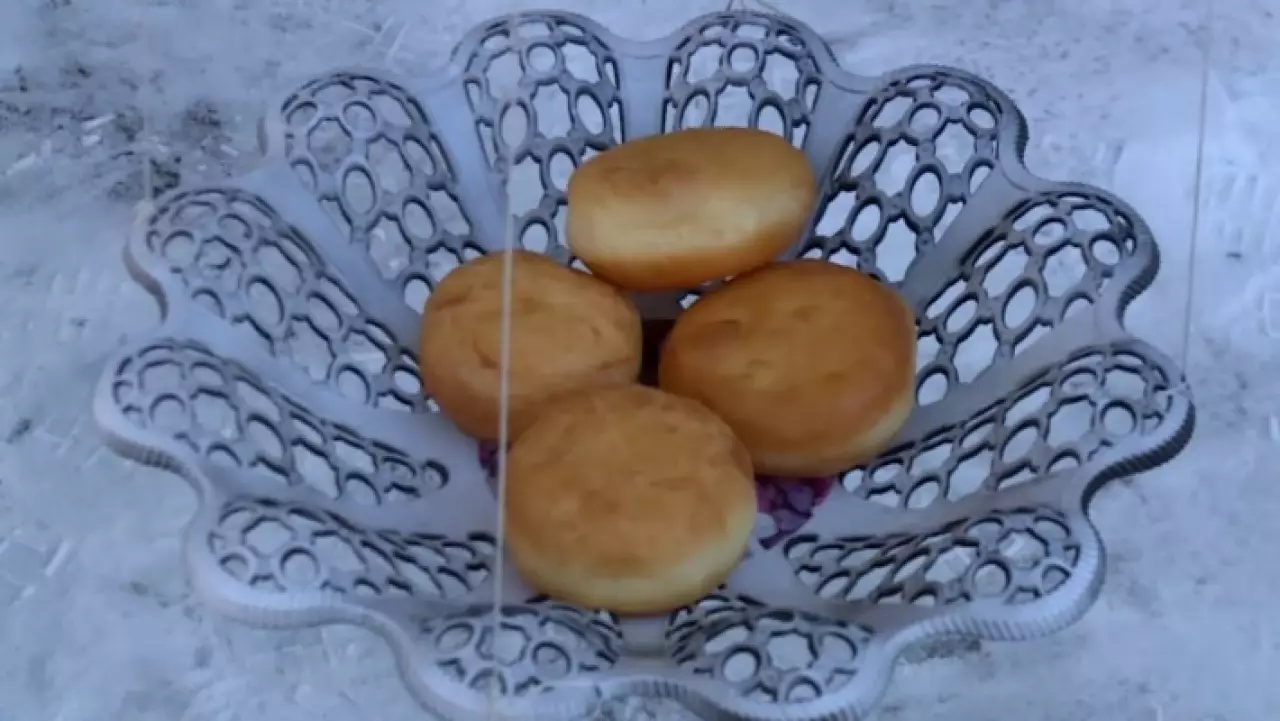 Дроны раздавали баурсаки жителям Караганды