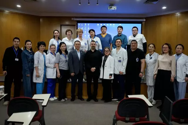 Жезқазғанда әлемдік деңгейдегі нейрохирург 80 науқасты қабылдады