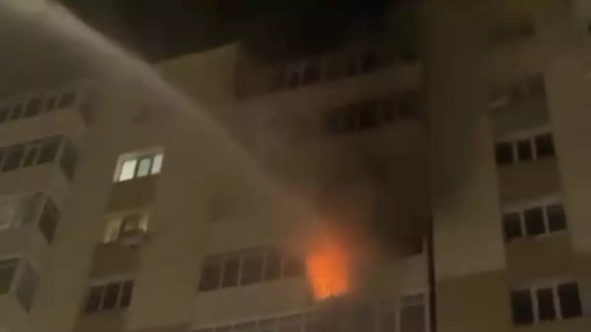 Пожар вспыхнул на 9 этаже столичного ЖК