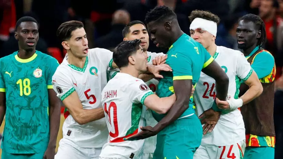 У Сенегала отобрали титул, Марокко признан чемпионом Африки. Что за дичь? 