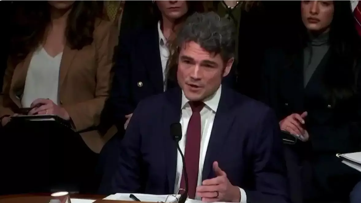 АҚШ-та шенеунік Иранға қатысты ұстанымы үшін қызметінен кетті