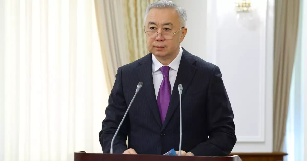  Астана мен Алатау қаласының мәртебесі арнайы конституциялық заңдармен бекітіледі 