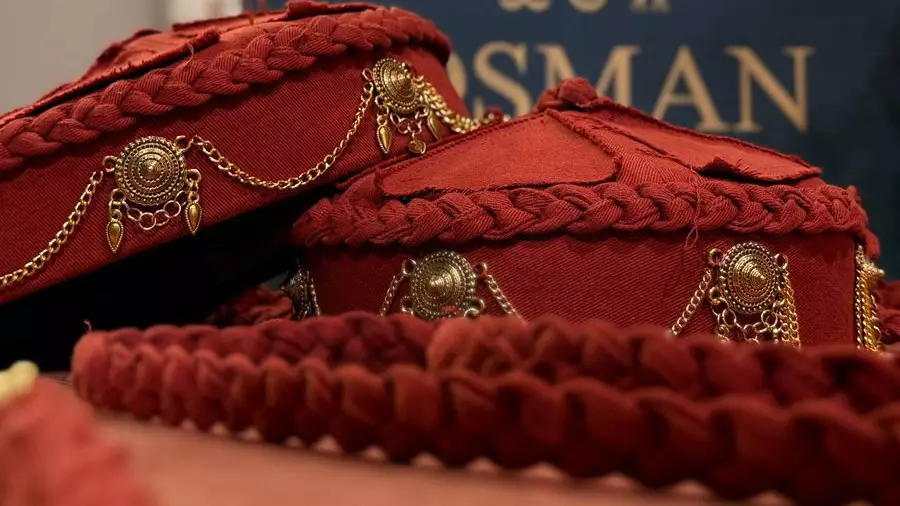 Ұлттық киім – тренд: Жас дизайнерлер қандай бағыт ұсынып жүр?