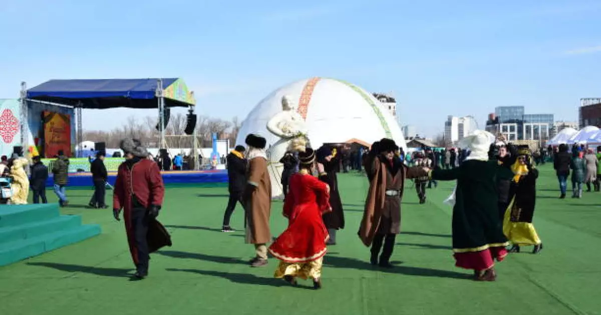 Астанада Ұлттық киім күні қалай атап өтіледі? 