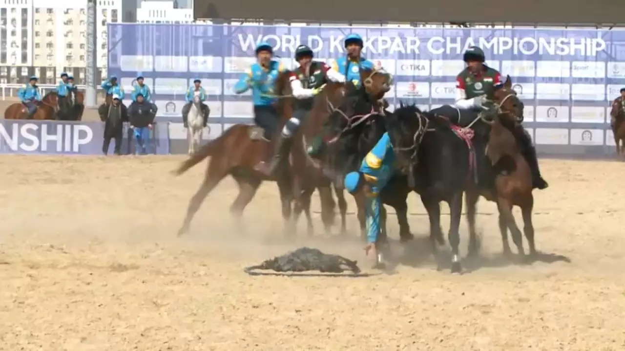 Чемпионат мира по кокпару стартовал в Туркестане
