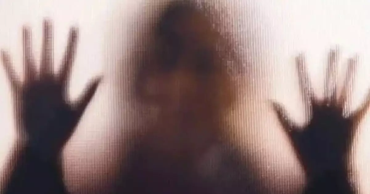  Шымкентте 18 жастағы қызды мәжбүрлеп интим қызметке жеккен 