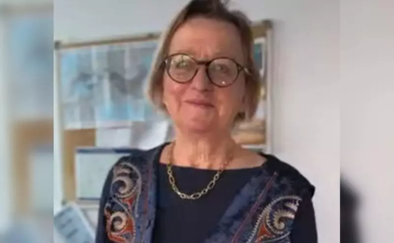 Британские дипломаты облачились в казахские костюмы в честь Наурыза