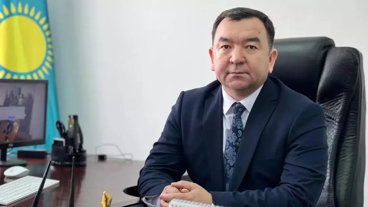 Талғар қаласының бұрынғы әкімі такси жүргізушісі болып жұмыс істеп жүргенін айтты