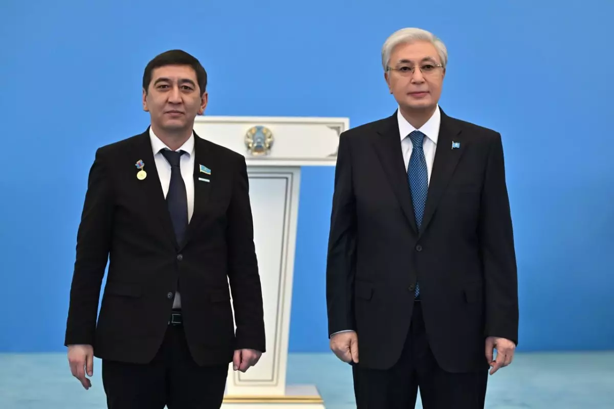 Ринат Зайытов марапатты не үшін алғанын білмейді