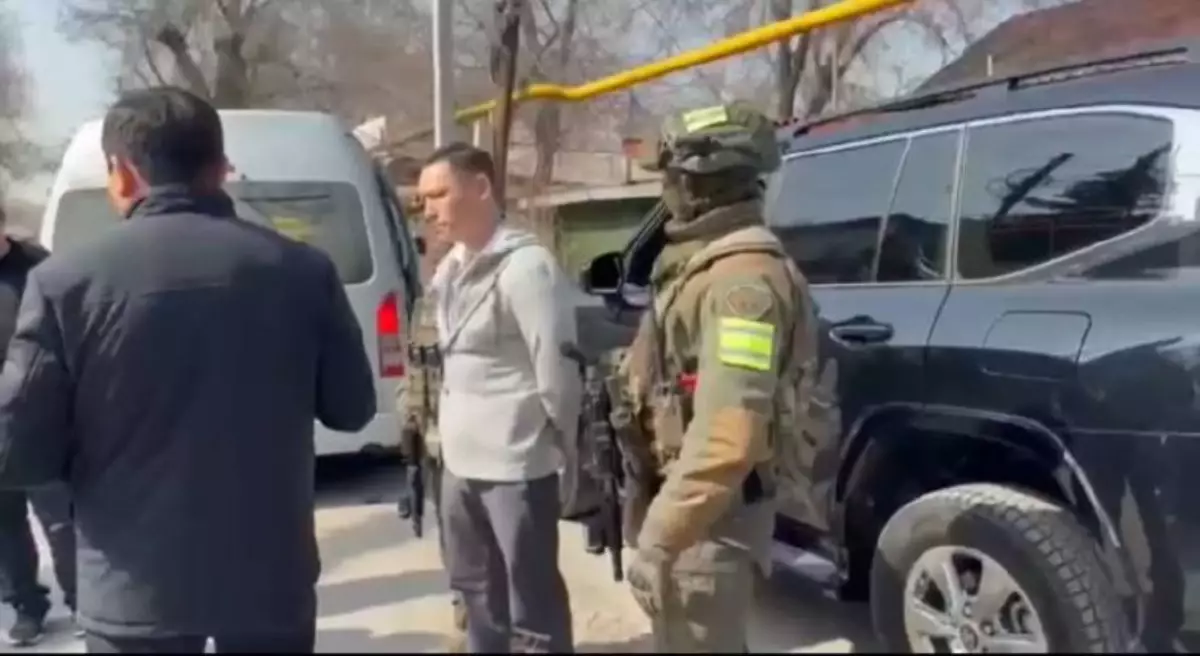 Қоғам белсендісі Санжар Боқаев ұсталды