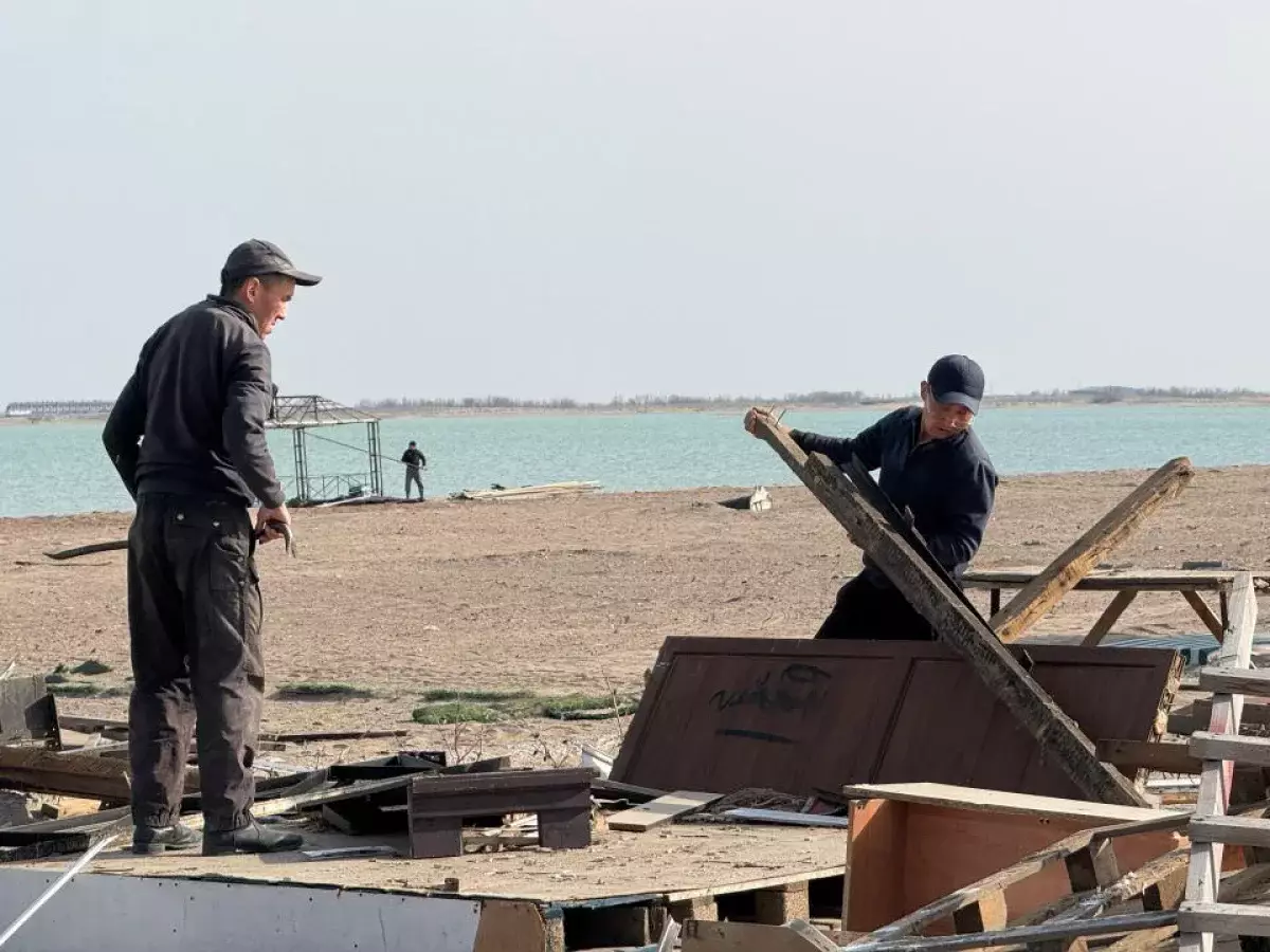 Новые зоны отдыха: в Конаеве началась масштабная реконструкция пляжей