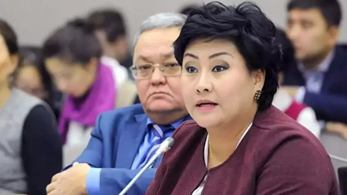 Осуждённой за коррупцию Хаменовой смягчили наказание