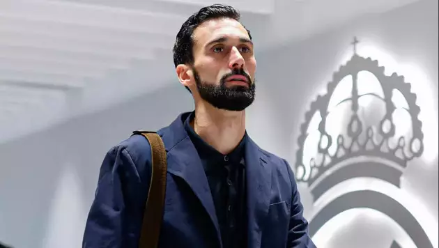 Зидан мен Анчелоттидің қолынан да келмеген: Арбелоа "Реалдың" ЧЛ-дегі жаңа тарихын жасады