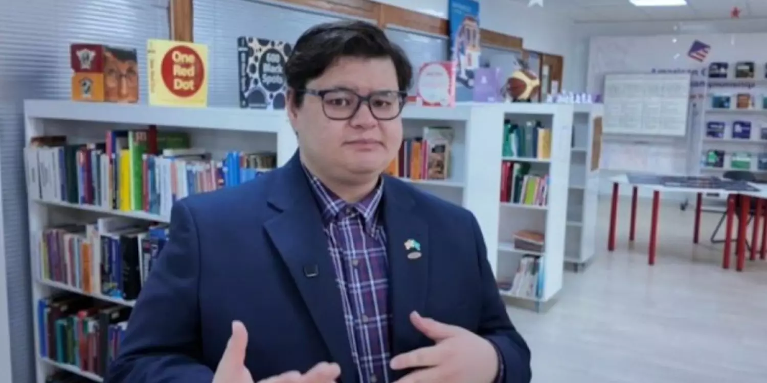 Америкалықтар асырап алған қазақ баласы 20 жылдан соң еліне оралды