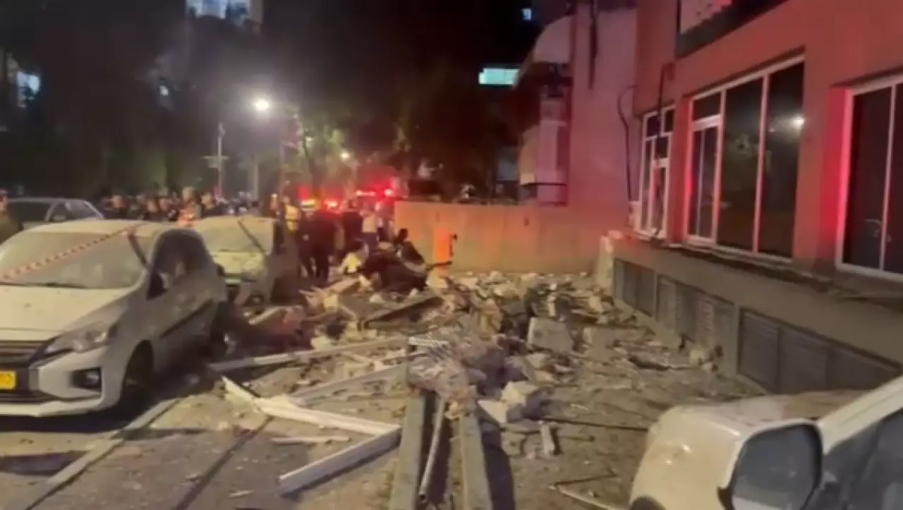 Иран атаковал Израиль из-за гибели Лариджани