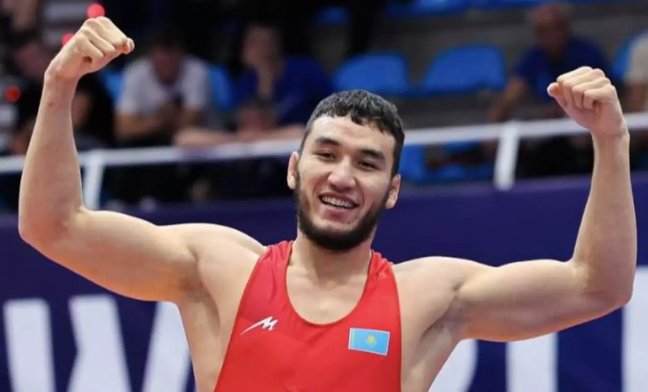 Ризабек Айтмұқан жаңа салмақта ел чемпионатында топ жарды