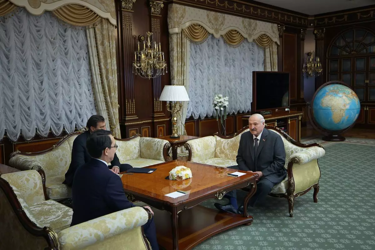 Лукашенко провел встречу с послом Казахстана с перспективой двукратного роста.