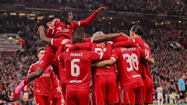 "Ливерпуль" разнес "Галатасарай" и ворвался в четвертьфинал Лиги чемпионов