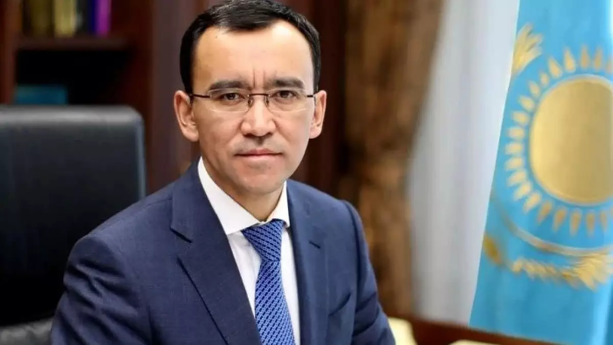 «Мир становится более опасным, но честным»: Ашимбаев о глобальной трансформации