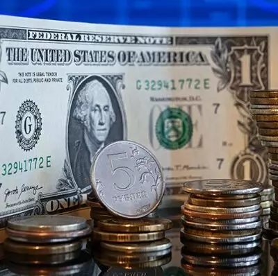 Курс падает — цены нет: в Казахстане разгорелся спор из-за удешевления контрактов