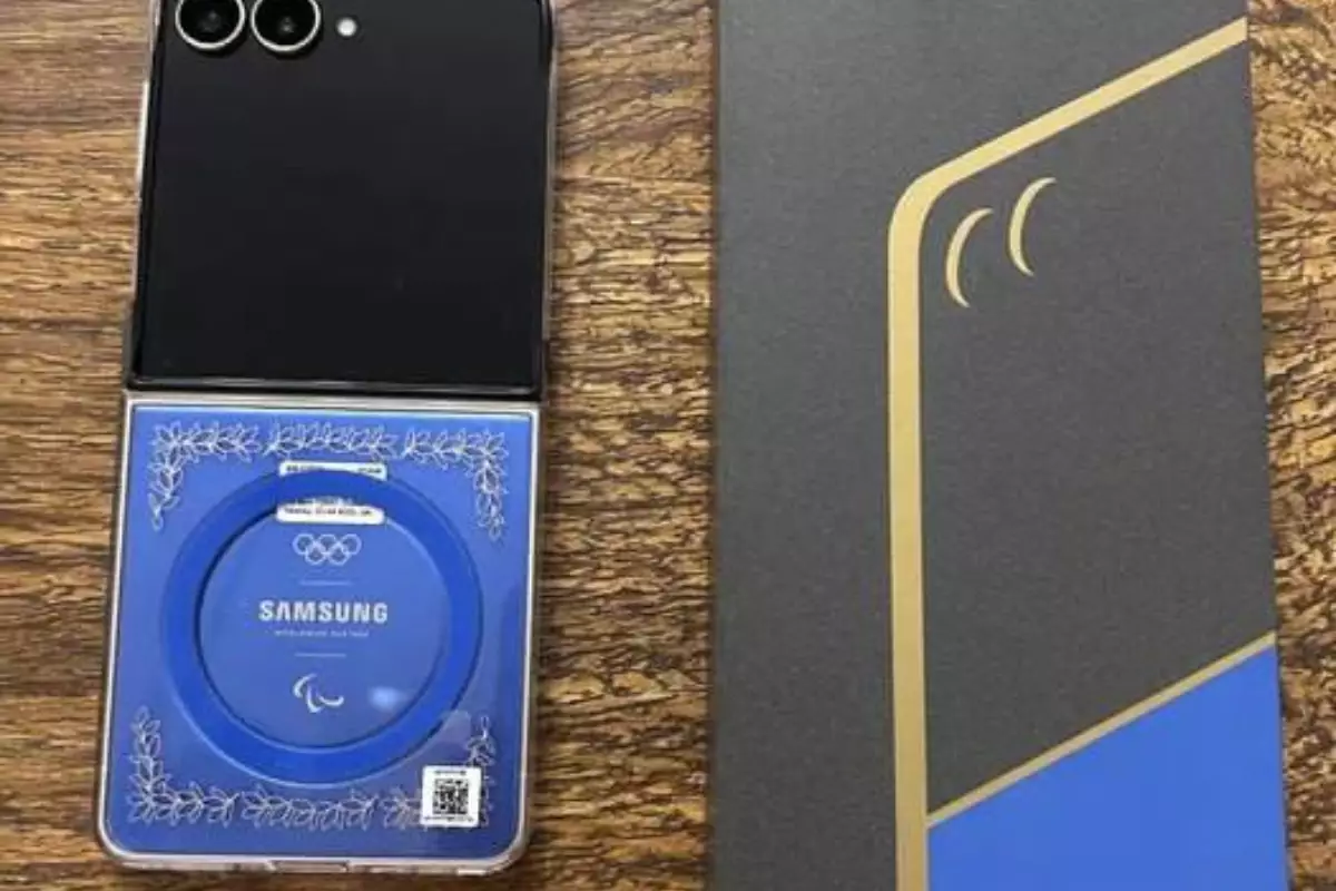 «Выдавался только участникам»: в Алматы выставили на продажу редкие смартфоны с символикой ОИ-2026