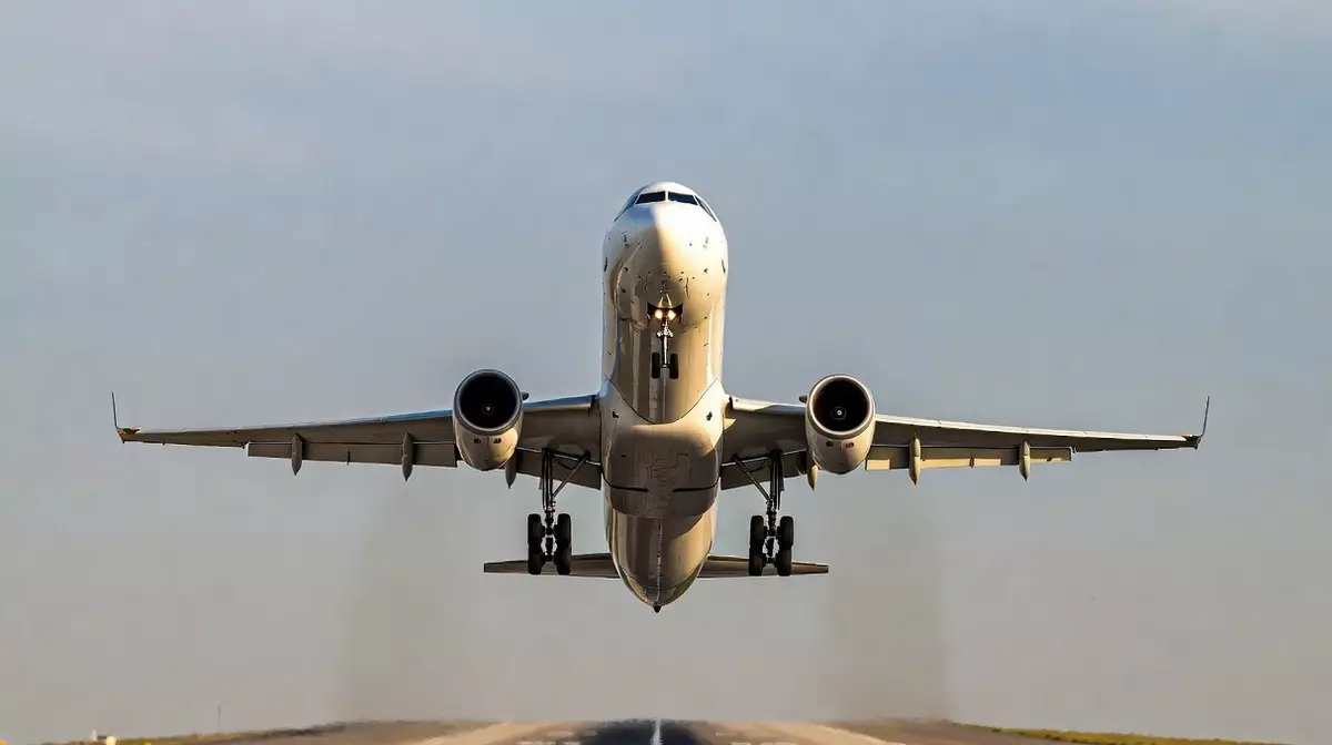 Только единичные рейсы: ситуация с рейсами на Ближний Восток