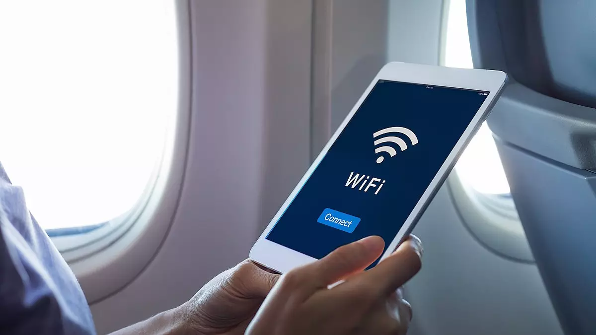 В каких самолетах появится интернет, рассказали в Минтрансе