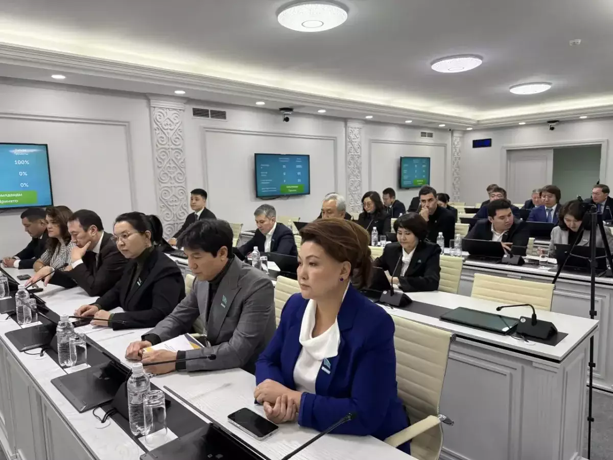 В Астане просят миллиарды на проблемную улицу-долгострой