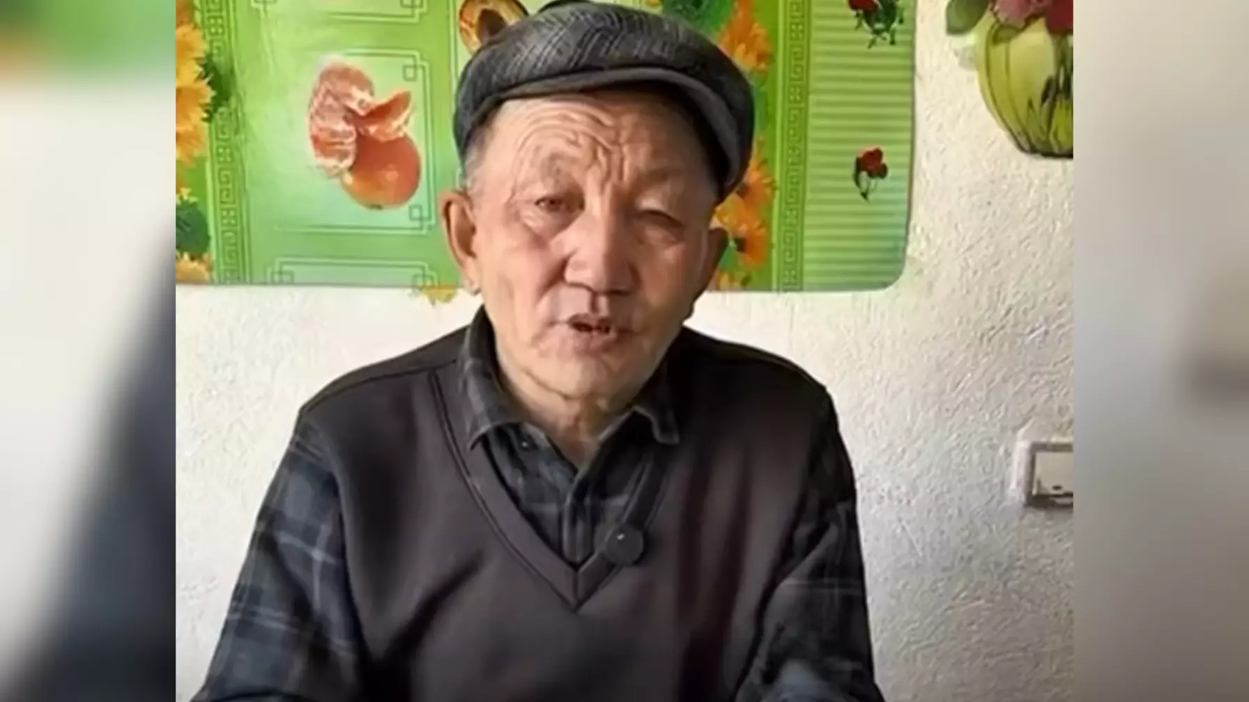 «Ұрып-соғып, үйден қуып шыққан»: 62 жастағы қария өз ұлдарына шағым түсірді (ВИДЕО)