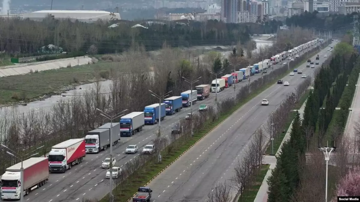 Тәжікстан Иранға гуманитарлық көмек жіберді