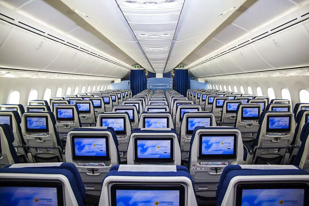 Когда в самолётах казахстанских авиакомпаний появится интернет