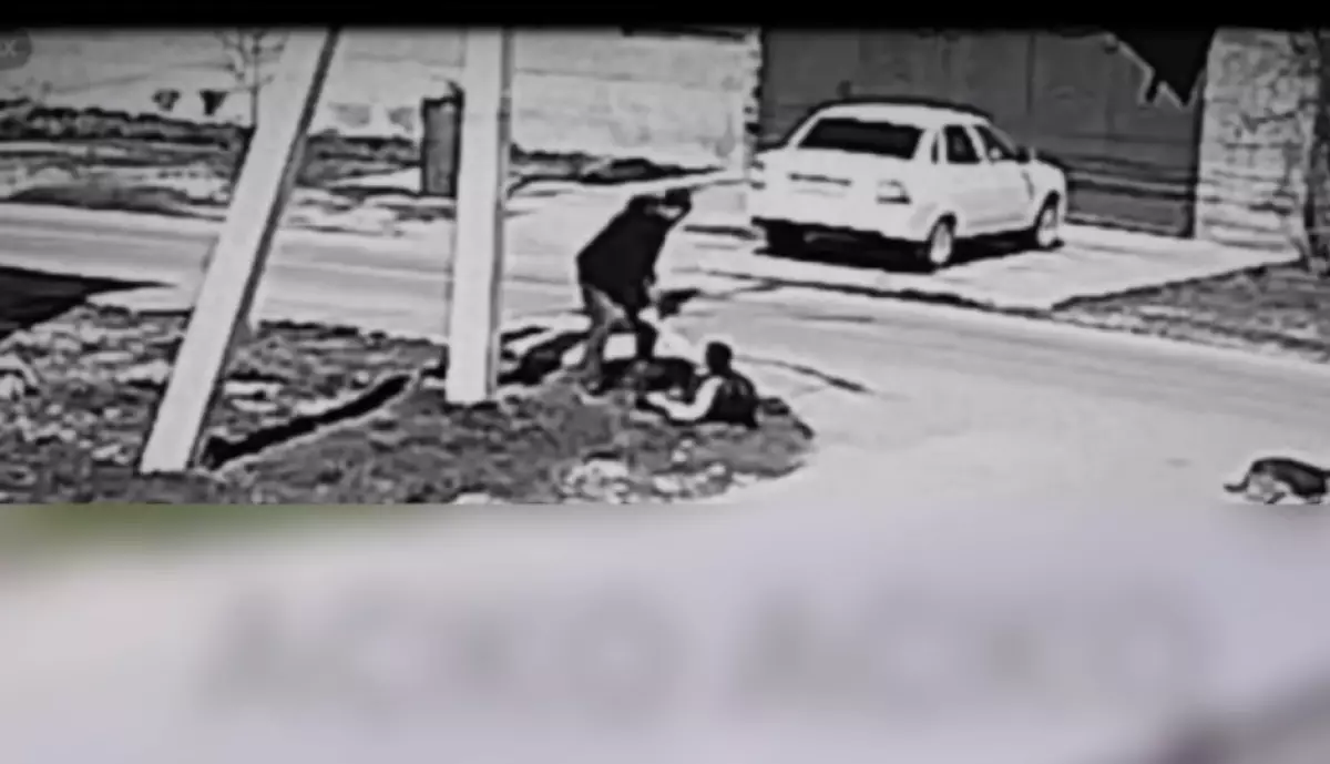 Шымкентте жасөспірім 5-сынып оқушысын көшеде ұрып кеткен