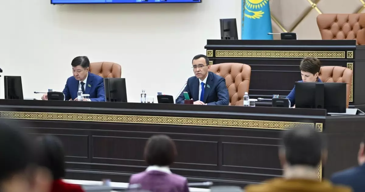  «Буферден» «хабқа» дейін: Мәулен Әшімбаев Қазақстанның Президент Тоқаевтың реформалары аясында дамуының жаңа моделі туралы 