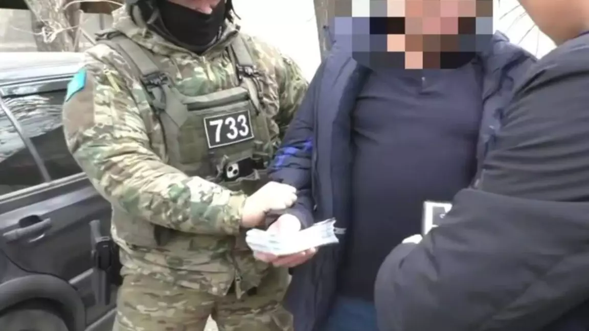 Тараз 5 млн теңге бопсалаған қоғам белсендісі ұсталды