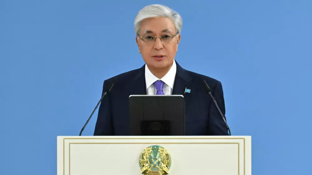 “Шешімін күткен мәселе шаш етектен“. Президент ҚазҰУ-да ғылыми қоғамдастықпен кездесті