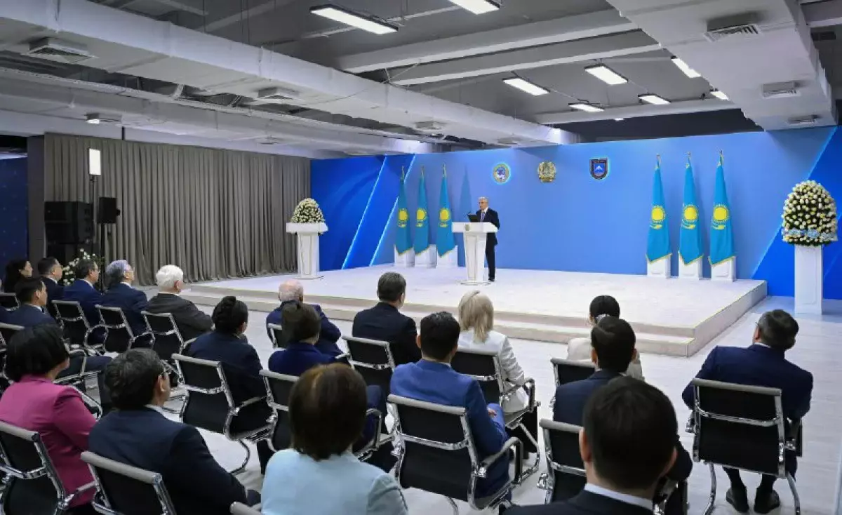 Мемлекет басшысы: Ғылыми әзірлемелер елге нақты пайда әкелуі керек