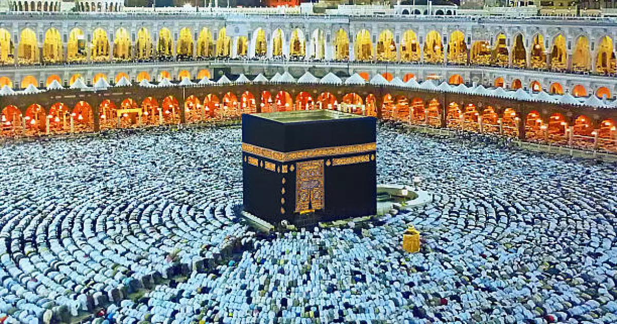   «Қажылыққа апарамын!»: Астанада ер адам жұртты алдап, ақша жасаған   