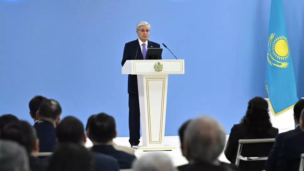 Токаев поручил пересмотреть гранты для зарубежных вузов в Казахстане