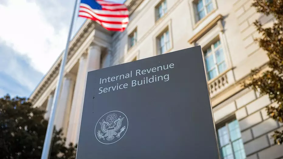 Налоговая служба США предупреждает граждан об опасных новых схемах мошенничества в этот налоговый сезон.