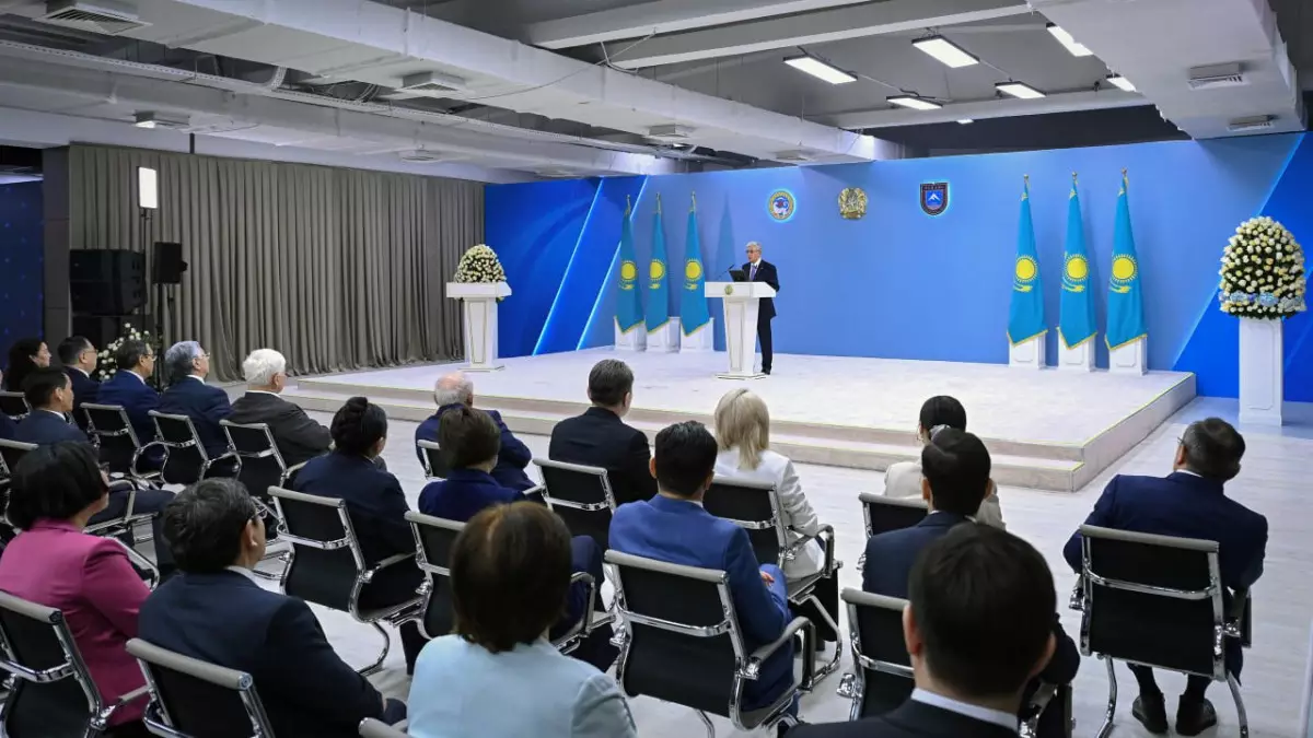 Президент призвал казахстанцев к новым целям и глобальной конкурентоспособности